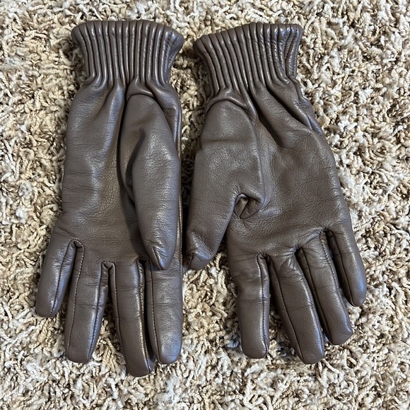 Taupe Leather gloves with wool lining - Picture 5 of 6